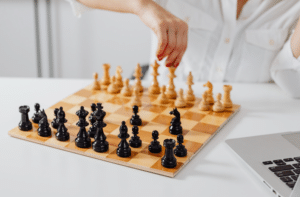 Jouer aux échecs
